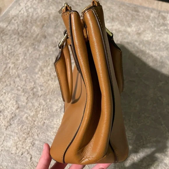 Tory Burch Robinson - Picture 3 of 6